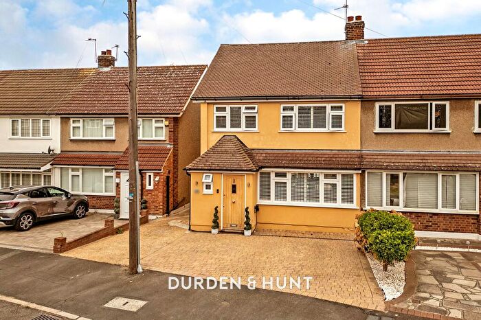 3 Bedroom Semi-Detached House For Sale In Surrey Drive, Hornchurch, RM11