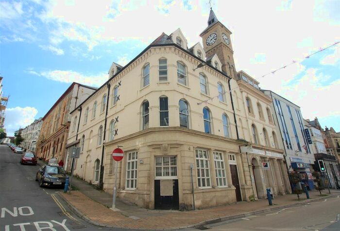 1 Bedroom Flat To Rent In High Street, Ilfracombe, EX34