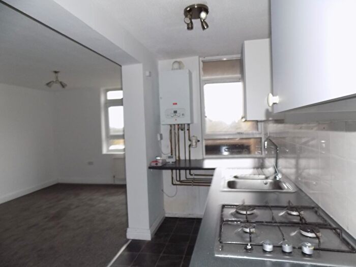 2 Bedroom Flat To Rent In Kenilworth Court, Washington, NE37