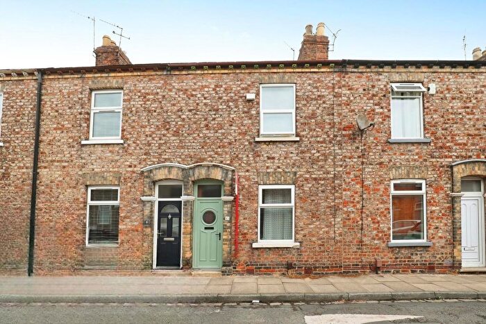 2 Bedroom Terraced House For Sale In Walpole Street, York, North Yorkshire, YO31