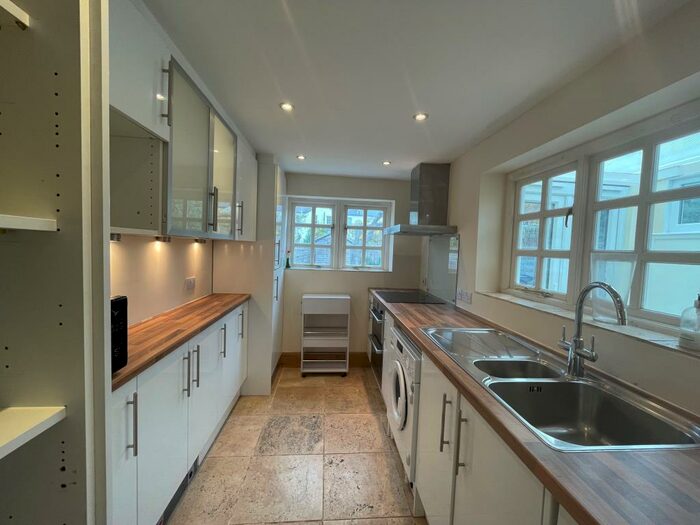 3 Bedroom Terraced House To Rent In Botley, Oxford, OX2