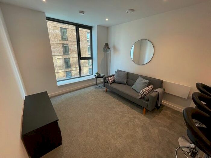 1 Bedroom Flat To Rent In Apartment, Wharf End, Old Trafford, M17