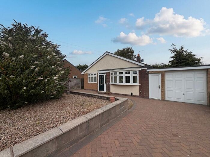 3 Bedroom Detached Bungalow For Sale In Kirkstead Close, Carlisle, CA2