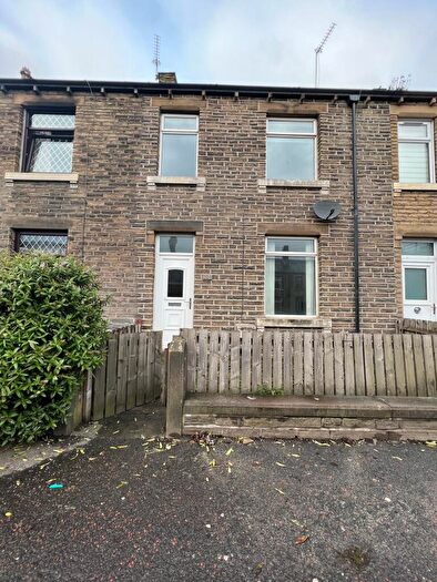 3 Bedroom Terraced House To Rent In Leeds Road, Bradley, HD2