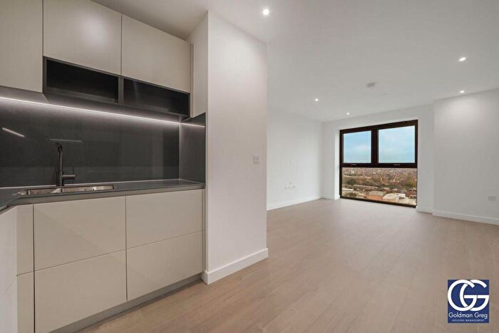 1 Bedroom Apartment For Sale In Emperor Point, Woodberry Down, Finsbury Park, London, N4