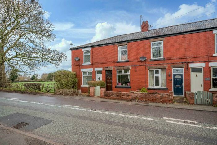 2 Bedroom Terraced House For Sale In Knutsford Road, Alderley Edge, SK9