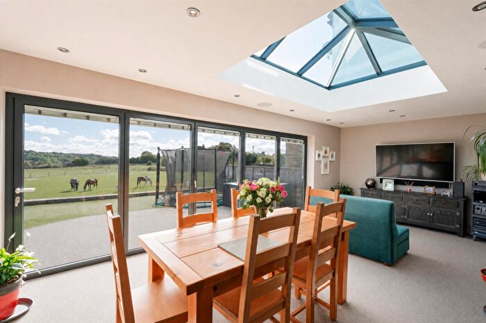 4 Bedroom Terraced House For Sale In Roker Lane, Pudsey, LS28