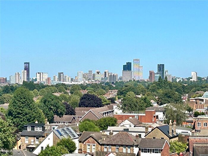 1 Bedroom Flat For Sale In Stafford Road, Wallington, SM6