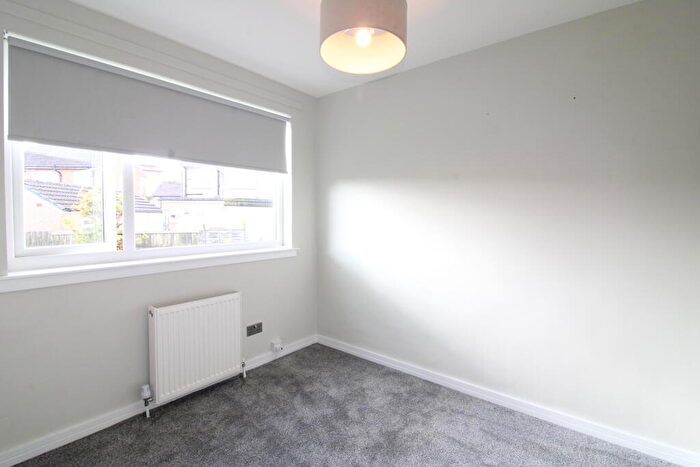 4 Bedroom House To Rent In Gleniffer Road, Renfrew, PA4