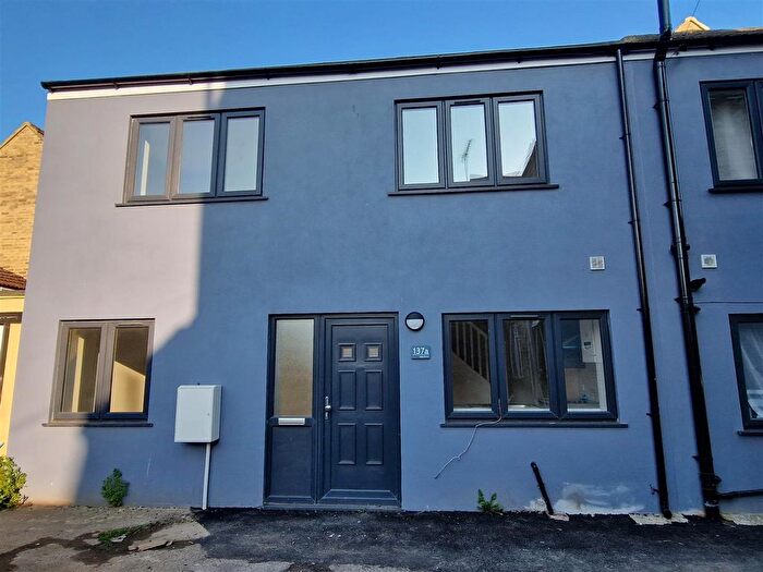 1 Bedroom Terraced House To Rent In High Street, Rainham, Gillingham, ME8