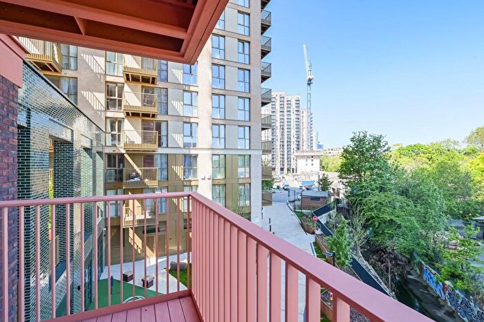 2 Bedroom Flat For Sale In Fulton & Fifth, Wembley, HA9