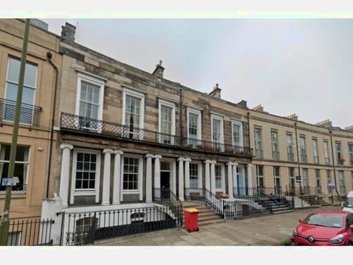 2 Bedroom Flat To Rent In Hopetoun Crescent, Edinburgh, EH7