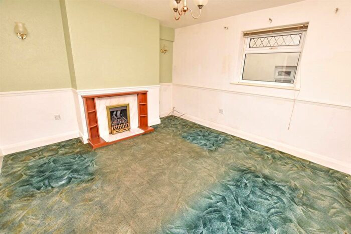 3 Bedroom End Of Terrace House For Sale In Forwood Road, Bromborough, CH62