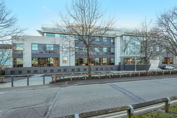 1 Bedroom Apartment To Rent In Slough, Berkshire, SL1