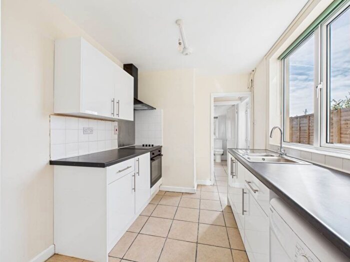 3 Bedroom Terraced House To Rent In Great Western Road, Gloucester, Gloucestershire, GL1