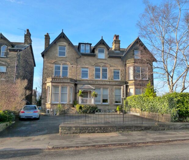 2 Bedroom Flat To Rent In Kings Road, Harrogate, HG1