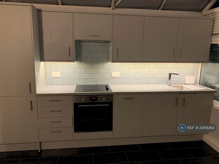 1 Bedroom Semi-Detached House To Rent In Annexe Malthouse Road, Crawley, RH10