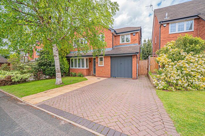 4 Bedroom Detached House For Sale In Woodstock Crescent, Dorridge, B93