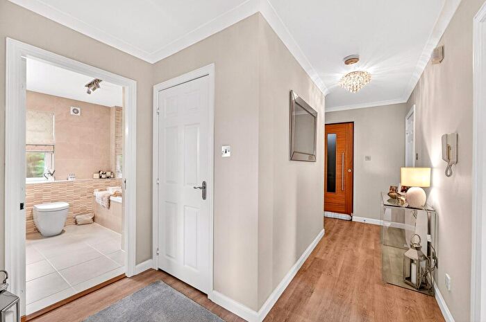 2 Bedroom Property For Sale In Watson Green, Livingston, EH54