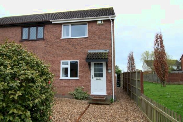 2 Bedroom End Of Terrace House To Rent In Kings Drive, Westonzoyland, Bridgwater, TA7