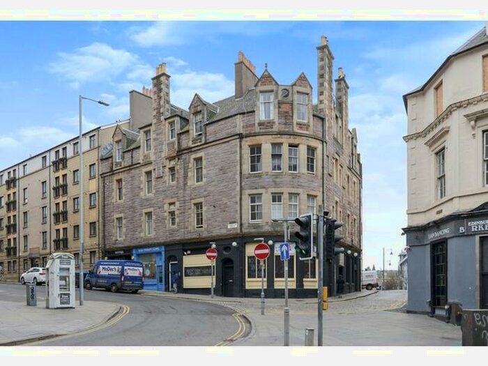 1 Bedroom Flat To Rent In Lauriston Street, Tollcross, Edinburgh, EH3