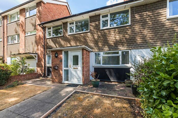 2 Bedroom Maisonette For Sale In The Holt, Abingdon, OX14
