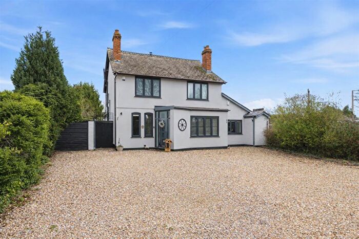 5 Bedroom Property For Sale In Elmdon Lane, Marston Green, Birmingham, B37