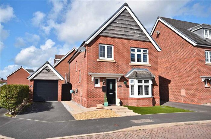 3 Bedroom Detached House For Sale In Austin Drive, Chorley, PR7