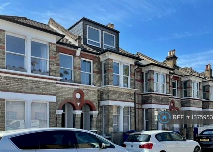 1 Bedroom Flat To Rent In Blackwater St, London, SE22