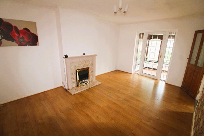 3 Bedroom Terraced House To Rent In Almond Avenue, West Drayton, UB7