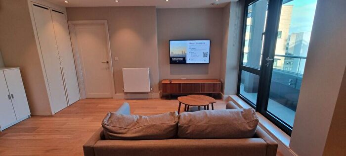2 Bedroom Penthouse To Rent In Wellesley Road, Croydon, London, CR0
