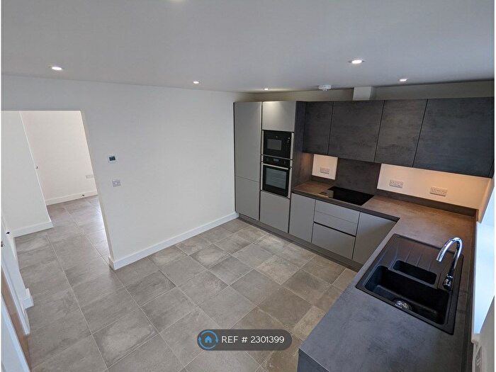 3 Bedroom End Of Terrace House To Rent In Brighton Terrace, Penzance, TR18