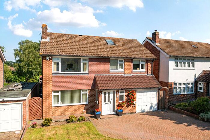 4 Bedroom Detached House For Sale In Lovibonds Avenue, Orpington, BR6