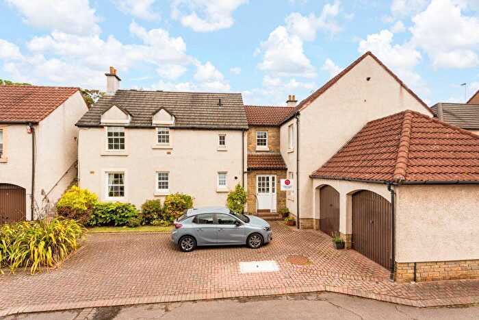 1 Bedroom Flat For Sale In / Craigcrook Road, Blackhall, Edinburgh, EH4