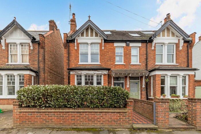 4 Bedroom Semi-Detached House To Rent In Belgrade Road, Hampton, TW12