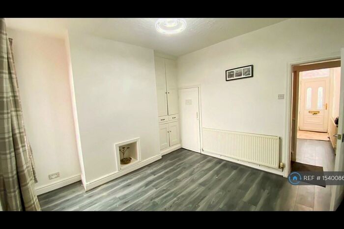 3 Bedroom Terraced House To Rent In Holly Street, Stockport, SK1