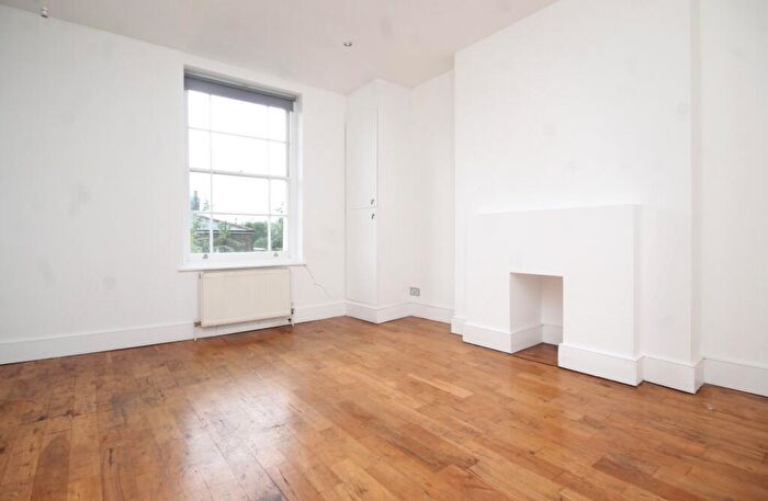 2 Bedroom Flat To Rent In Agar Grove, Camden, NW1