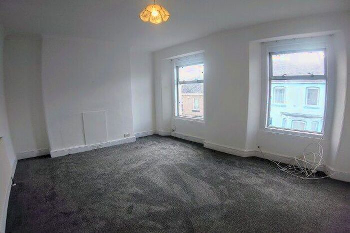 1 Bedroom Flat To Rent In Wake Street, Plymouth, PL4