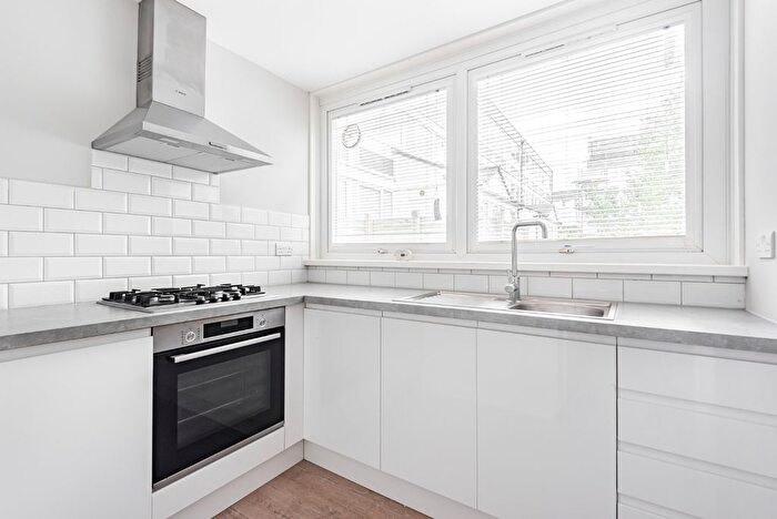 1 Bedroom Property To Rent In Masons Hill, Bromley, BR2