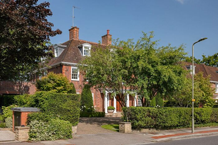 6 Bedroom Detached House For Sale In Ingram Avenue, London, NW11