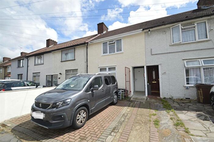 2 Bedroom Terraced House For Sale In Cornshaw Road, Dagenham, RM8