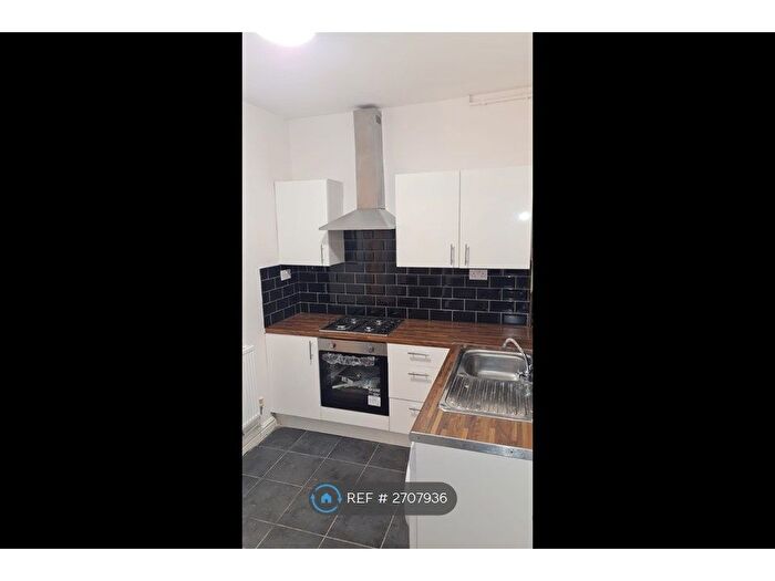 2 Bedroom Terraced House To Rent In Alaska Street, Hull, HU8