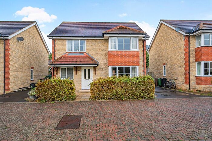 4 Bedroom Detached House For Sale In Curtis Close, Watchfield, Oxfordshire, SN6