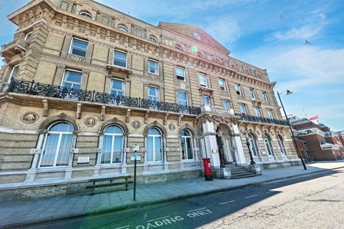1 Bedroom Flat For Sale In The Quay, Harwich, CO12