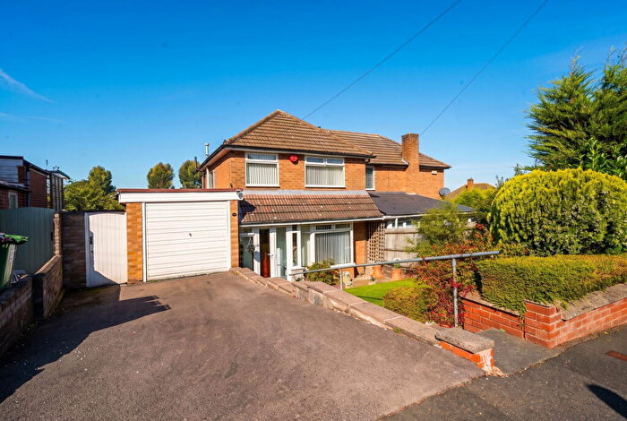 3 Bedroom Semi Detached House For Sale In Walford Drive, Solihull, B92