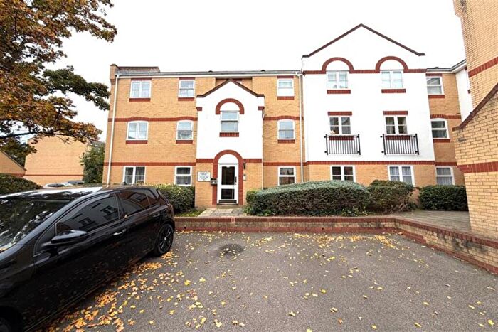 1 Bedroom Apartment To Rent In Angelica Drive, Beckton, E6
