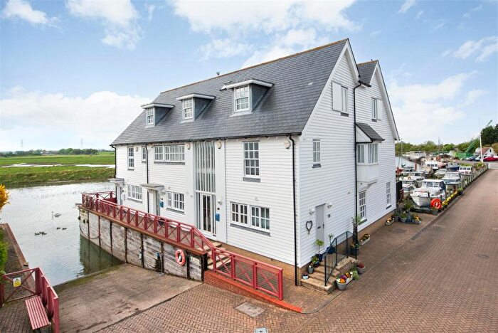 2 Bedroom Apartment For Sale In North Quay, Conyer, ME9