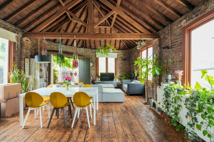 2 Bedroom Flat For Sale In Painters Mews, Bermondsey, SE16