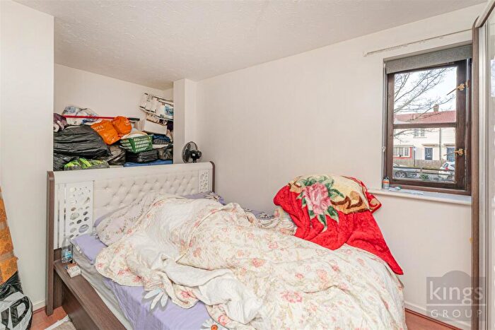 1 Bedroom Flat For Sale In Creighton Road, London, N17
