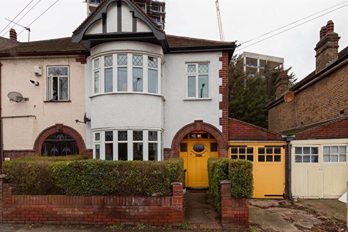 3 Bedroom Semi Detached House For Sale In Hale End Road, Walthamstow, E17